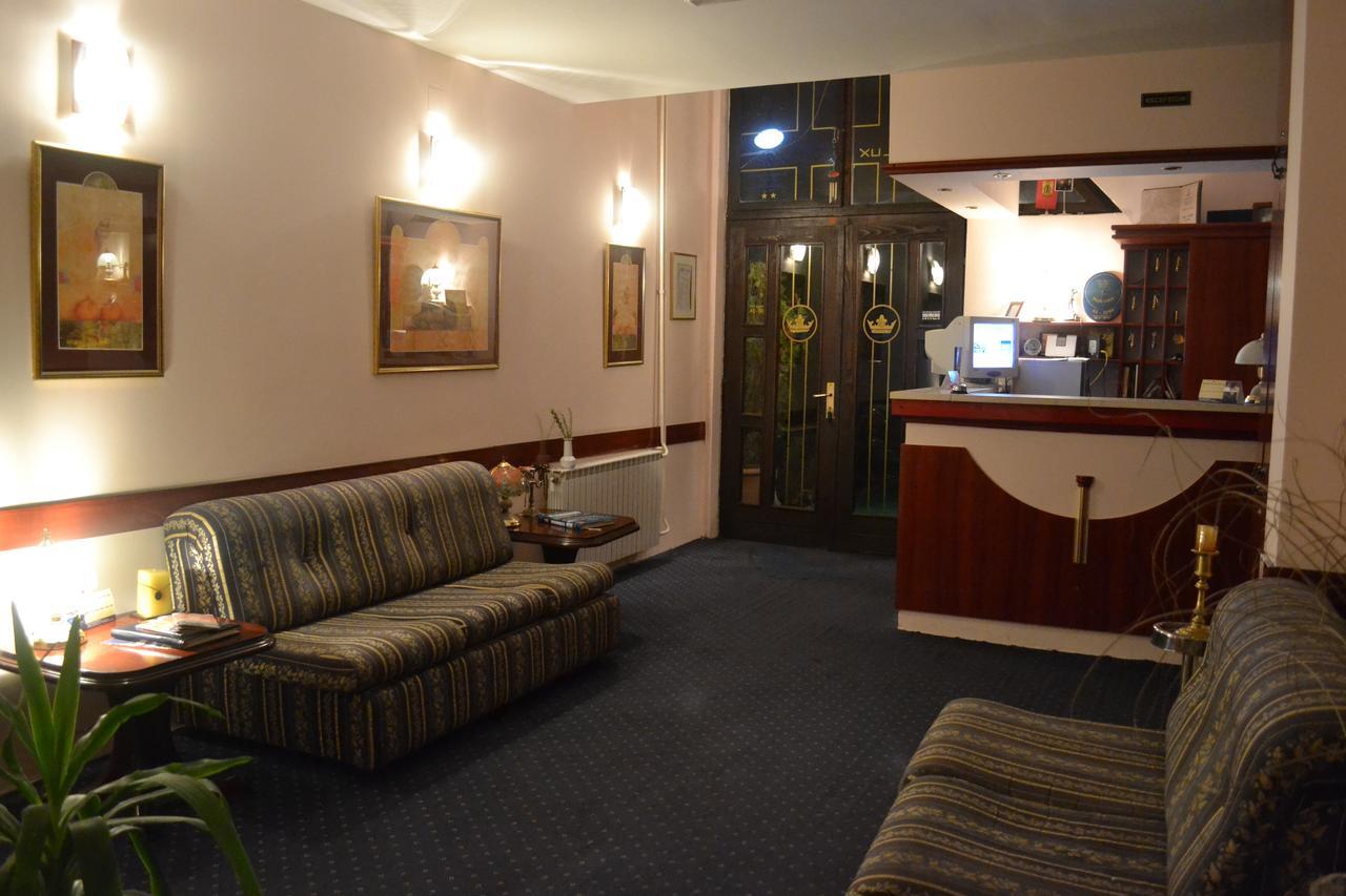 קומאנובו Hotel Mimoza מראה חיצוני תמונה